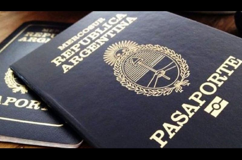 Ahora los pasaportes salen maacutes caros- el traacutemite subioacute 150-en-porciento- y cuesta 4000