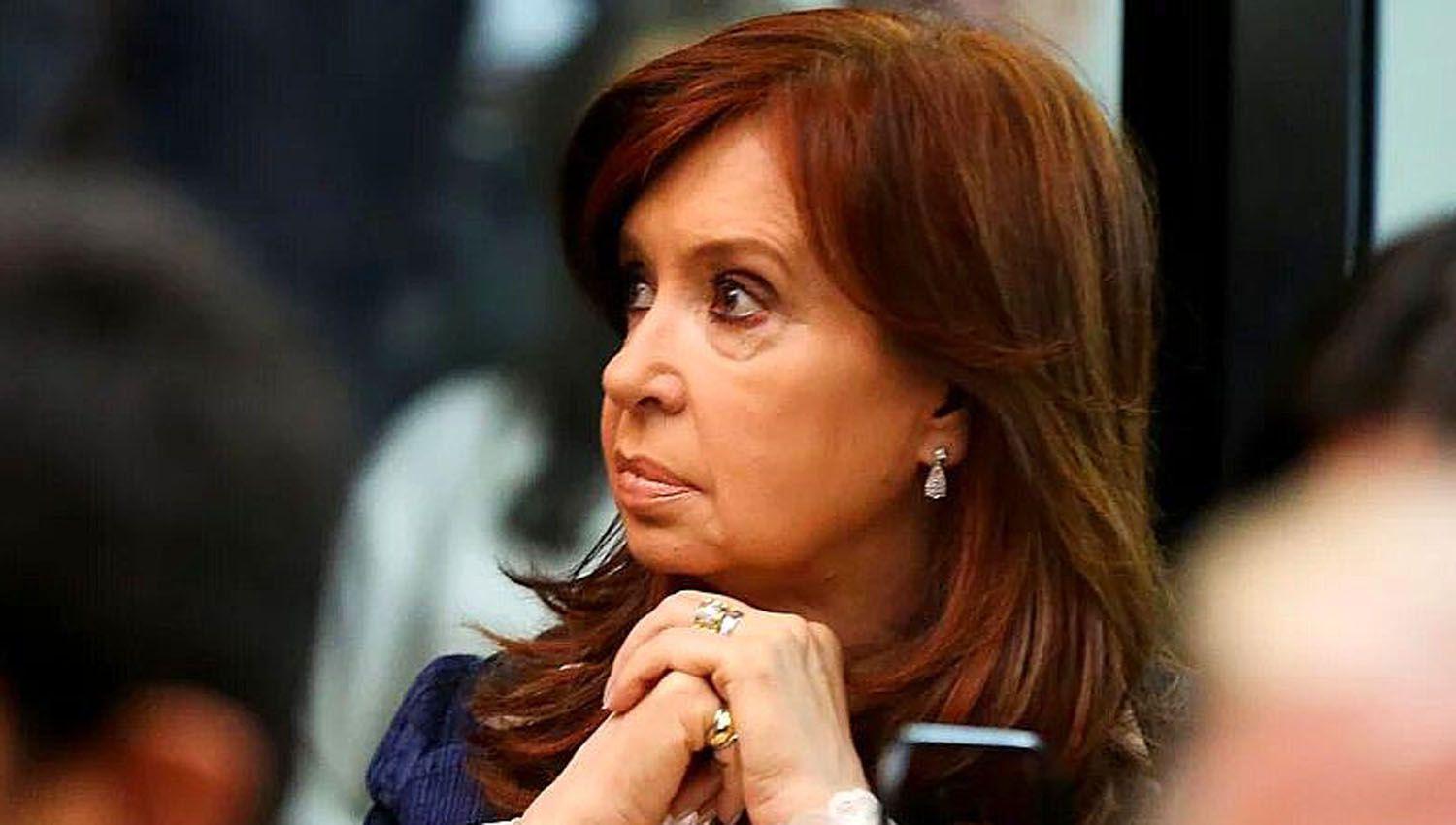 CFK sobre el espionaje ilegal- ldquoPapa Noel la Gestapo y el cuento de los cuentapropistasrdquo