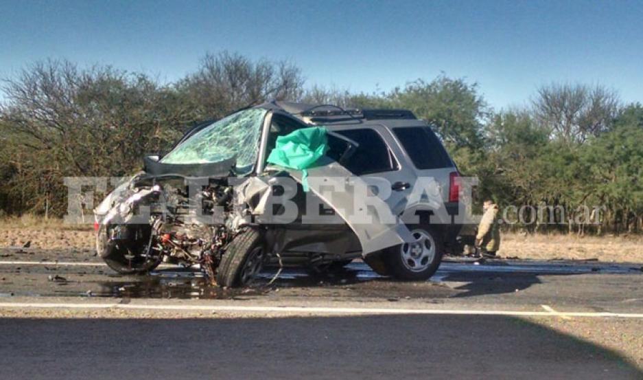 Ruta 1- una mujer que viajaba como acompantildeante en un auto fallecioacute en un choque frontal