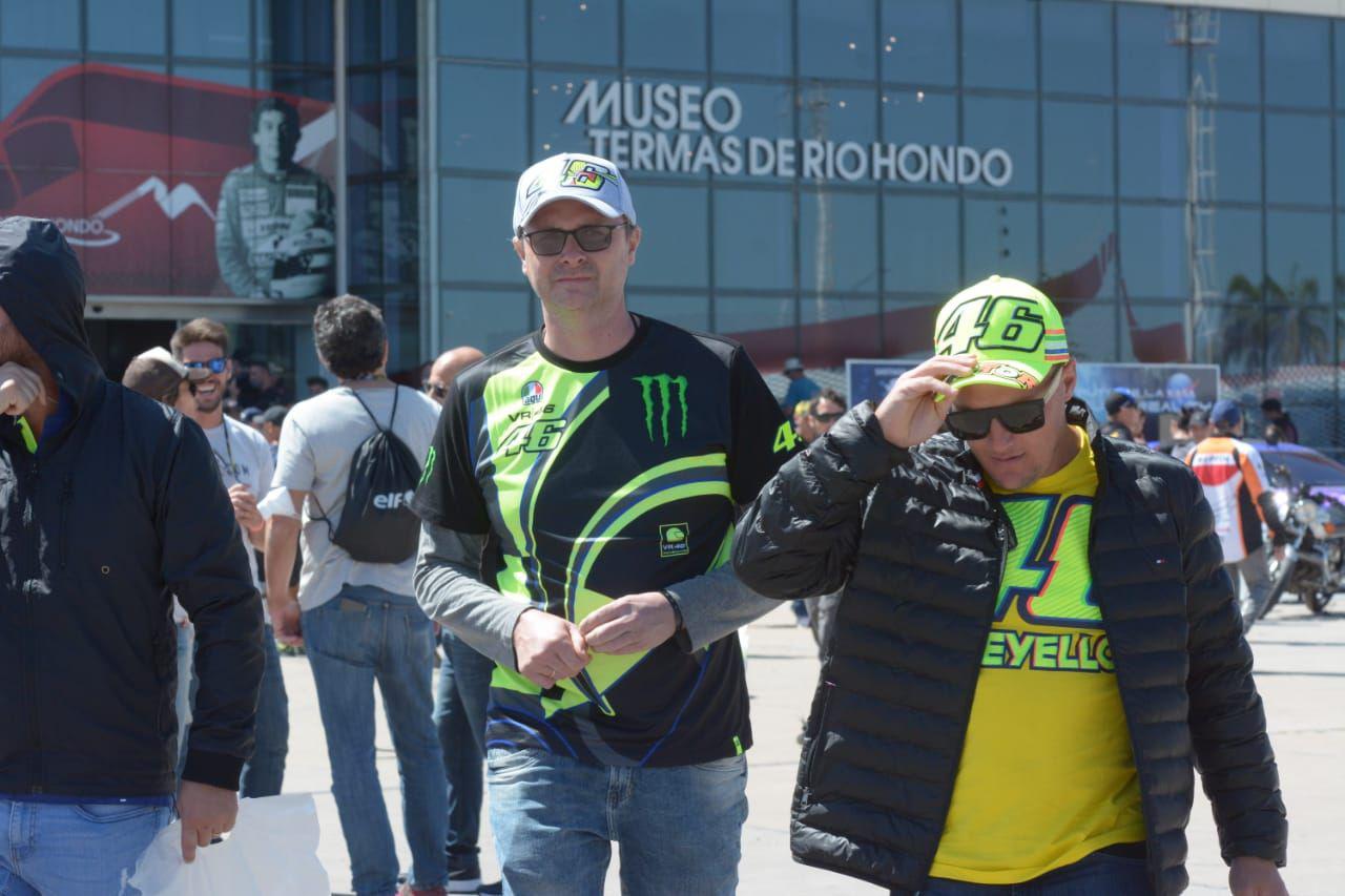 EN VIVO  Las Termas es escenario de una jornada a pura accioacuten por el MotoGP