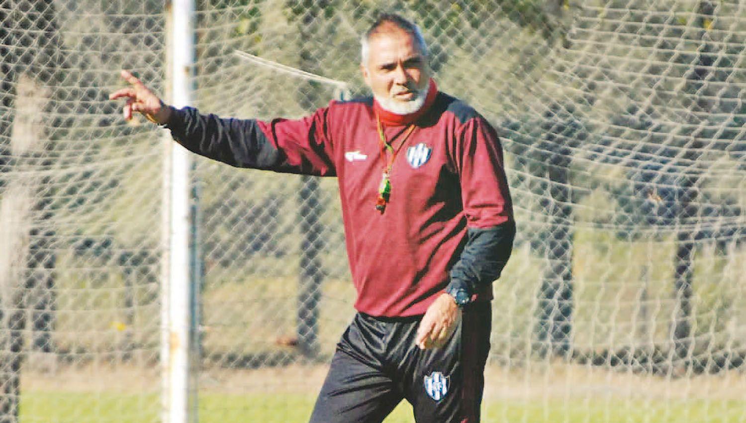 Central probaraacute hoy un equipo para recibir a Boca