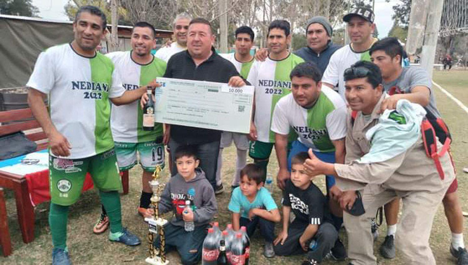 Exitoso final del Primer Torneo Municipal de Fuacutetbol 8