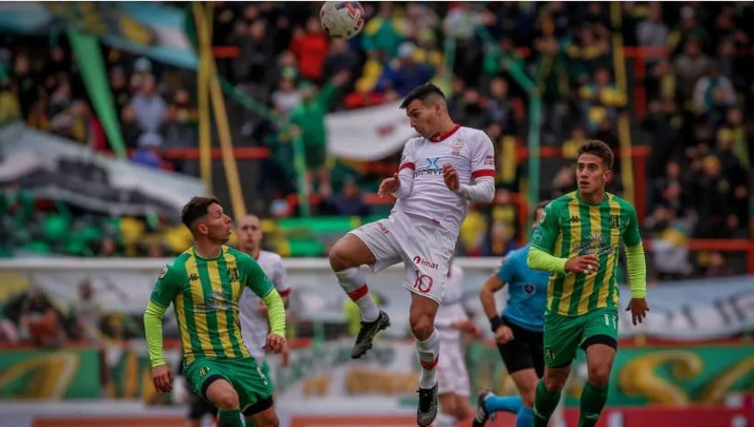 Respira Central Coacuterdoba- Huracaacuten le ganoacute a Aldosivi