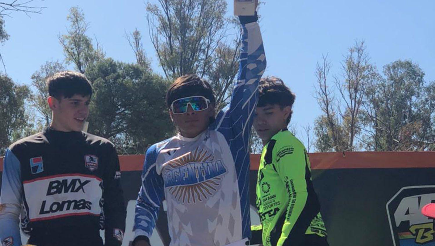 Santiaguentildeos campeones argentinos en Bahiacutea Blanca