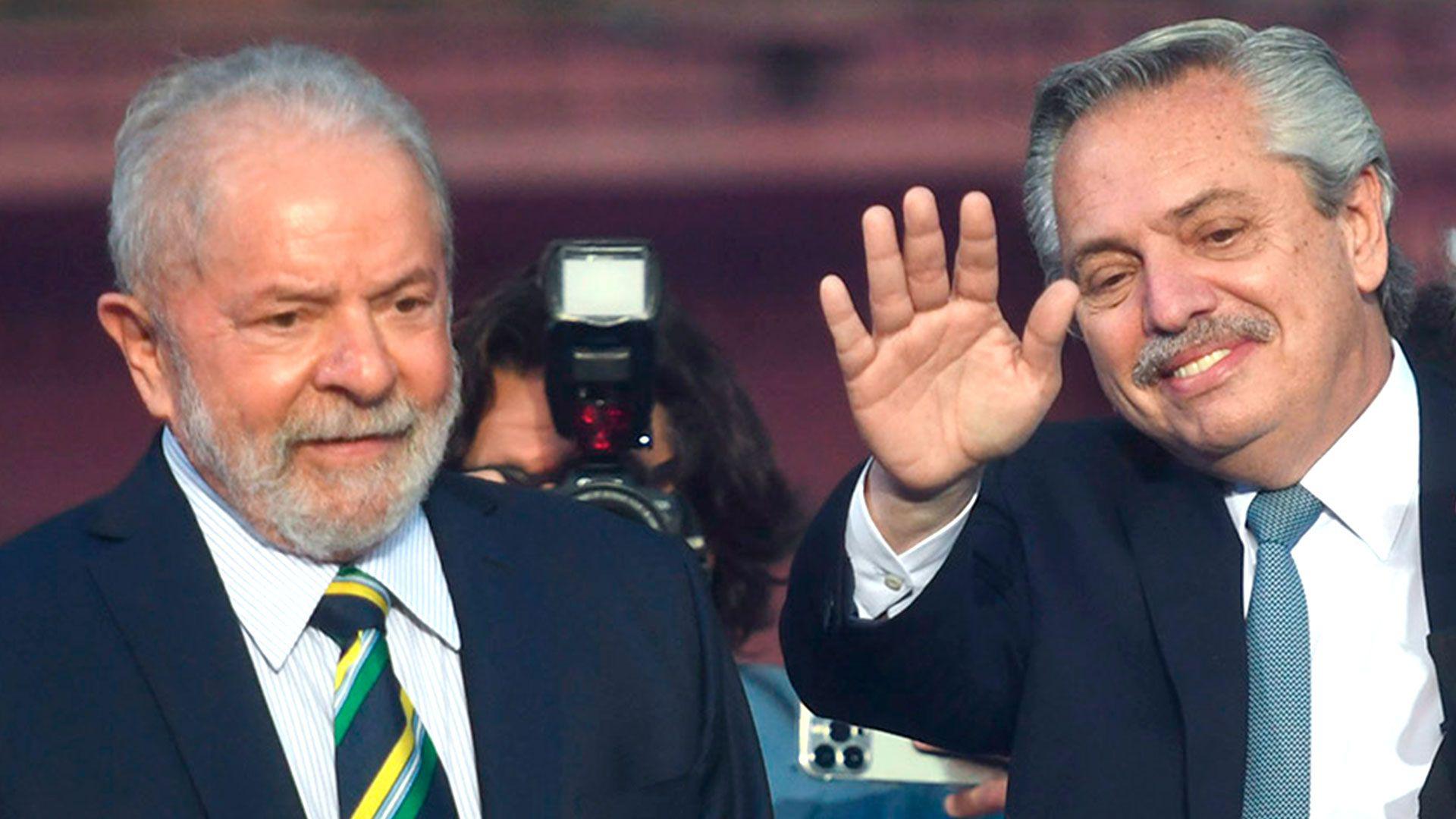 Alberto Fernaacutendez celebroacute la victoria de Lula y marcoacute la importancia del viacutenculo con Brasil