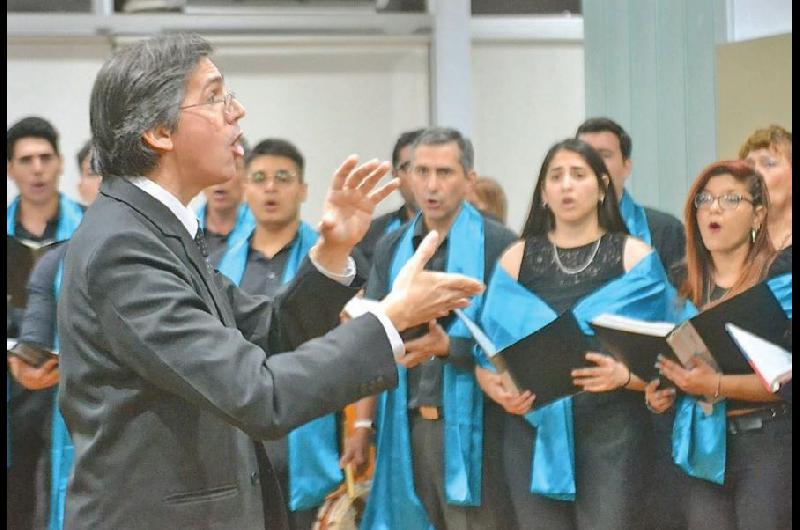 El coro provincial daraacute esta noche una serenata a la Virgen