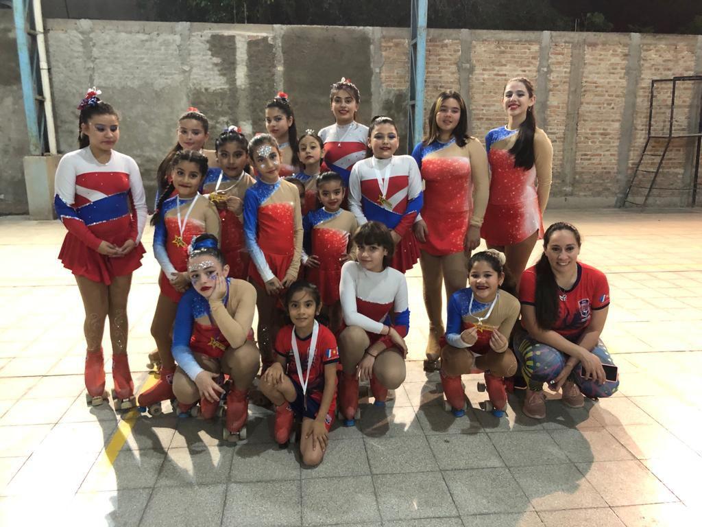 Eacutexito rotundo de la Escuela Patiacuten Quimsa en la Copa Winx Skate