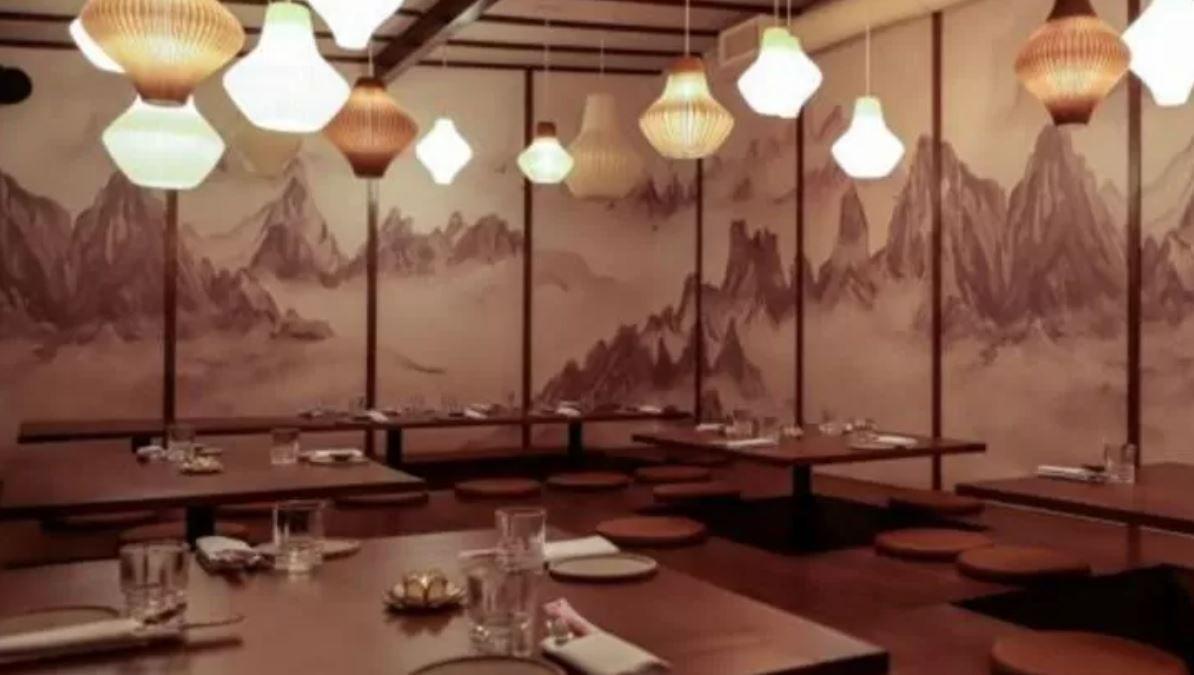 El restaurante japoneacutes de Buenos Aires que ostenta la mejor ambientacioacuten y los platos tiacutepicos del Tokio medieval