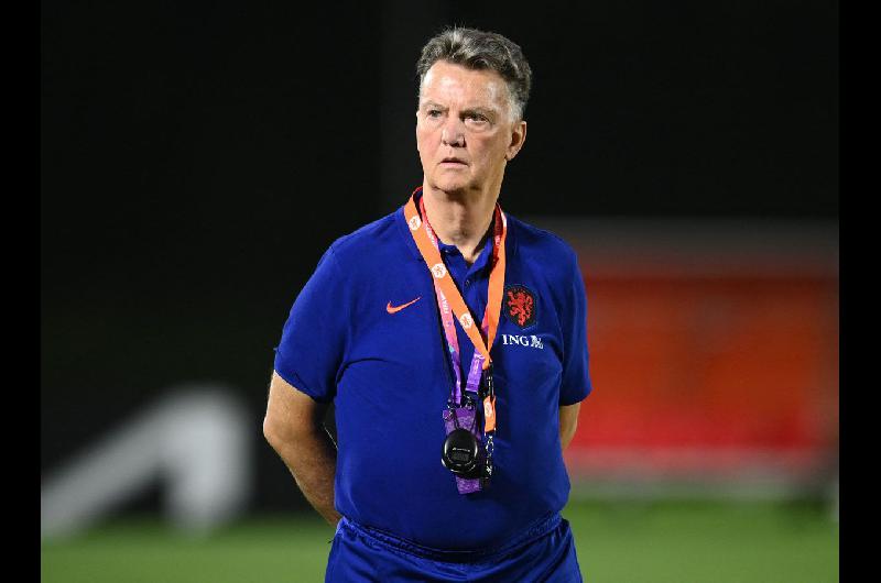 Louis Vaan Gaal quiere ser el teacutecnico de Portugal para dirigir a Cristiano Ronaldo