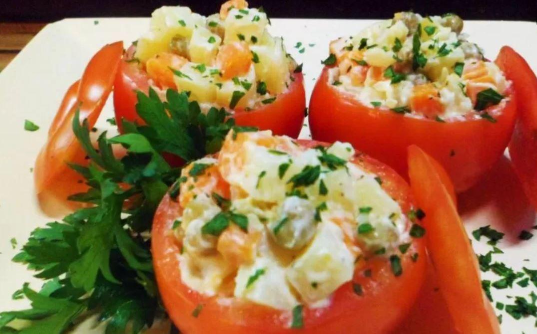 Tomates rellenos para Navidad- el truco para que queden perfectos y firmes en el plato