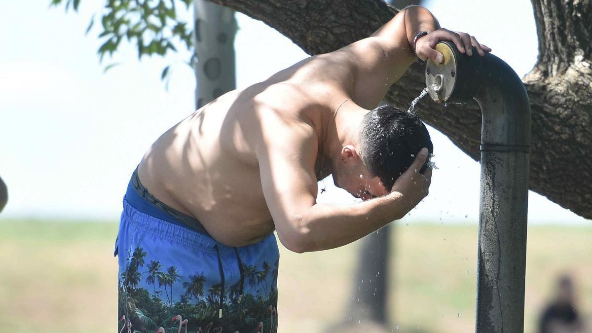 El SMN anticipoacute alertas por tormentas por calor intenso y por vientos a lo largo del paiacutes