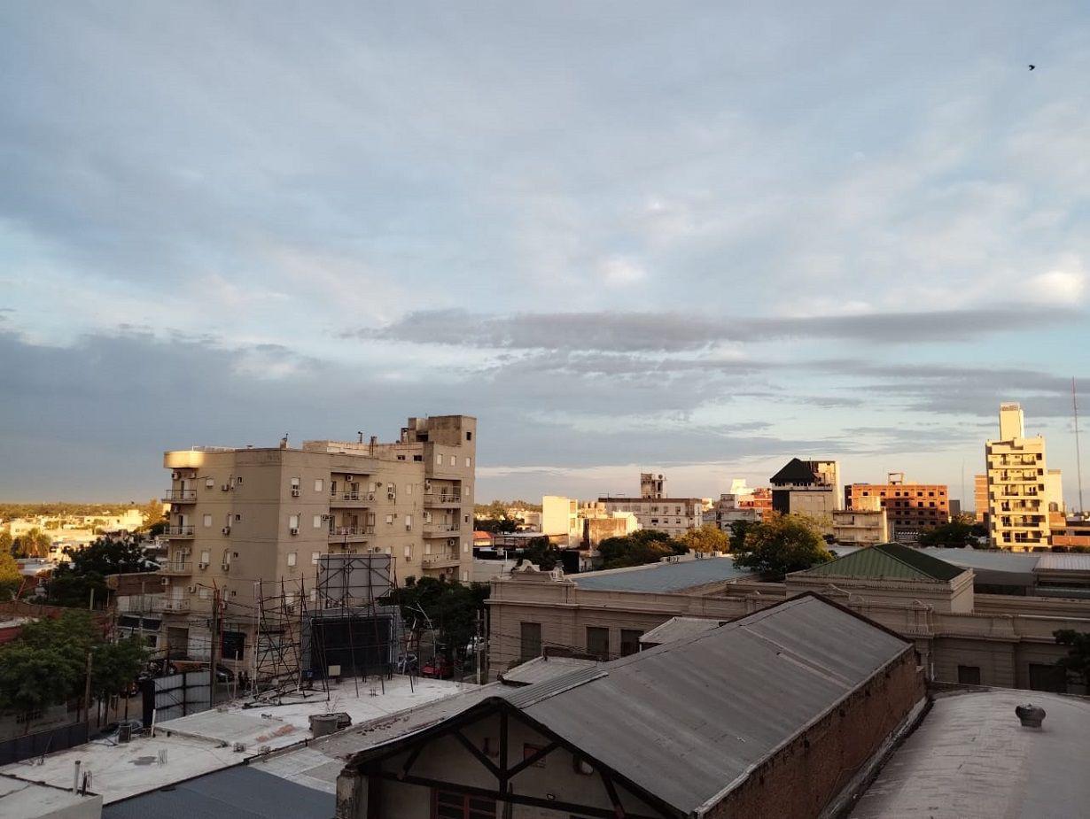 Algunas zonas de Santiago bajo alerta por tormentas fuertes- miraacute cuaacuteles son