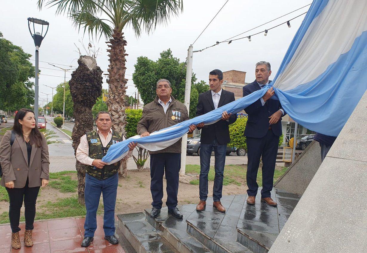 Nediani participoacute del homenaje a veteranos y caiacutedos en Malvinas