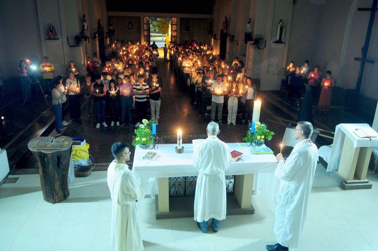 En Loreto la luz de la Pascua de Resurreccioacuten iluminoacute a los fieles