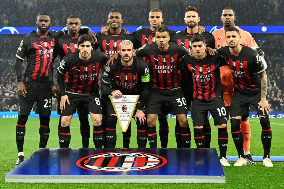 Milan se puso en ventaja y vencioacute al Napoli en los cuartos de la Champions League