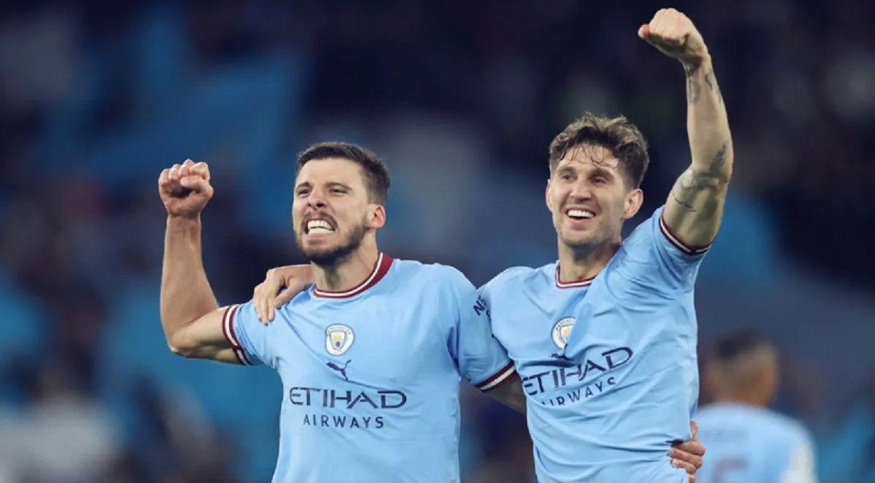 Manchester City se consagroacute tricampeoacuten de la Premier League