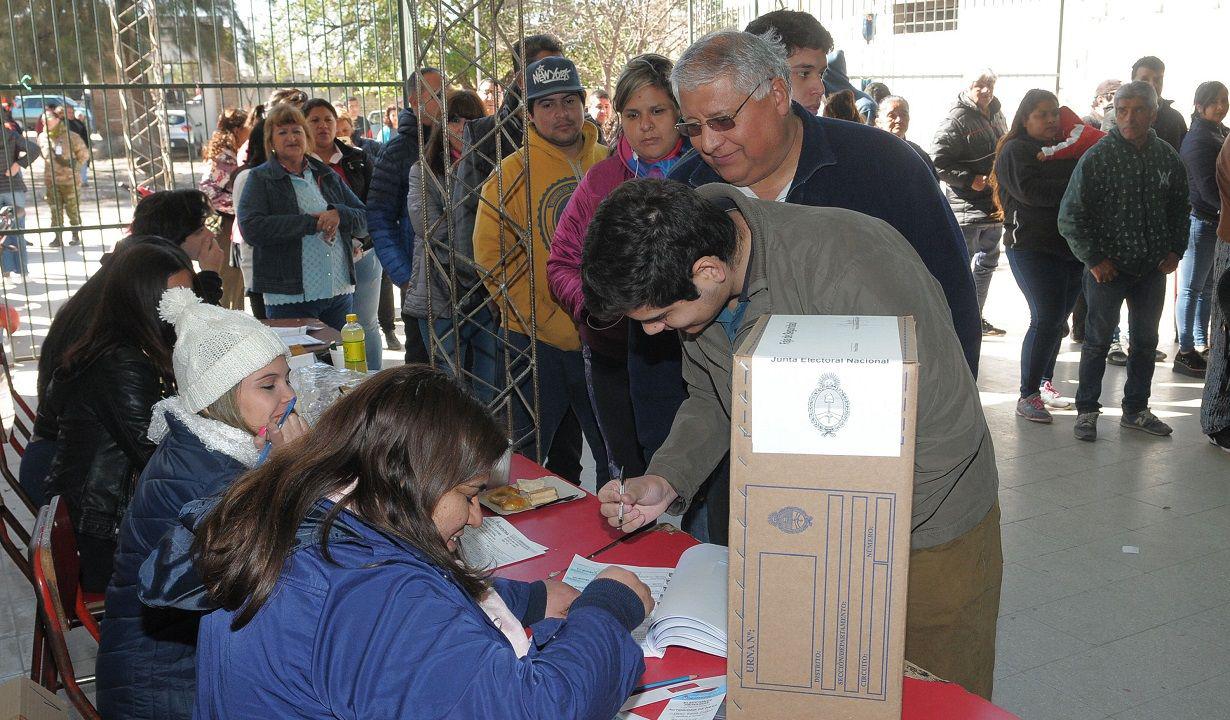 Es obligatorio votar en las Paso Generales y en un eventual balotaje- lo que el elector debe saber