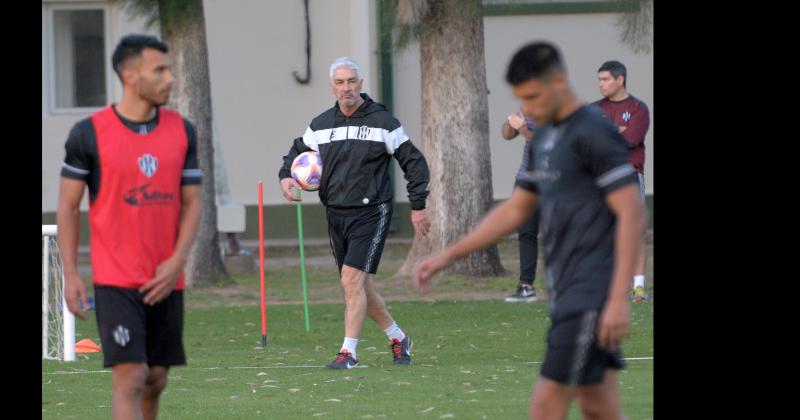 De Felippe encabezó su primera pr�ctica en el Ferro