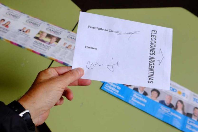 El voto en blanco quedoacute en cuarto lugar con 1148342 personas entregaron su sobre vaciacuteo