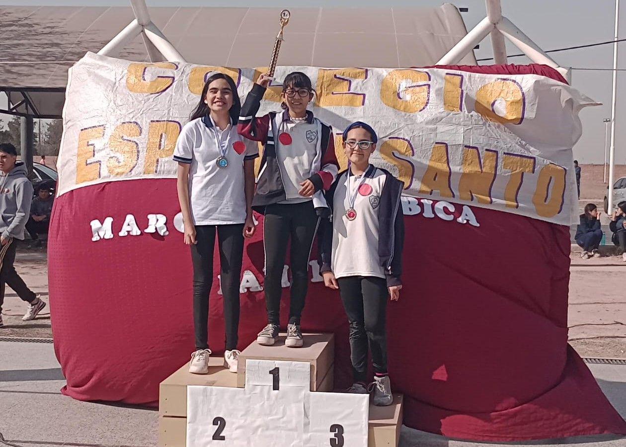 Exitosa Marcha Aeroacutebica Familiar Promovida por el Colegio Espiacuteritu Santo en el Parque Sur