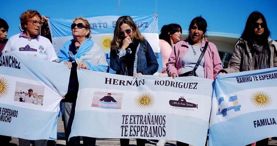 ARA San Juan- familias celebran media sancioacuten de ley para recordar a tripulantes