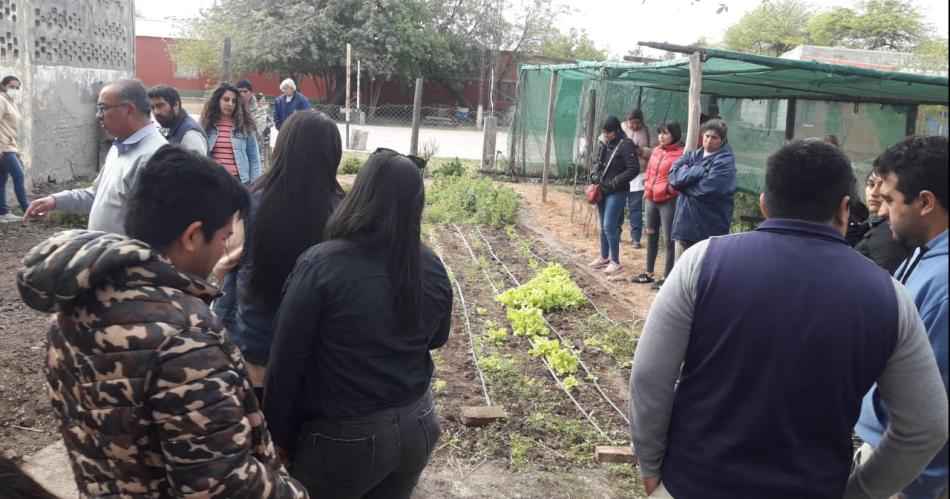 Se lanzoacute la temporada primavera-verano del Pro-Huerta en Antildeatuya