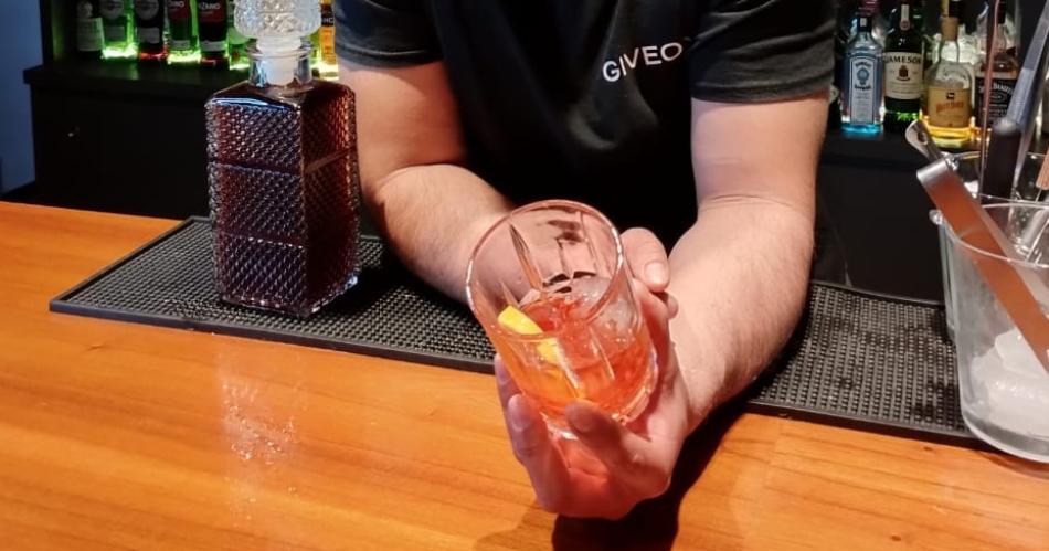 Veniacute a GIVEON a vivir la Semana Mundial del Negroni