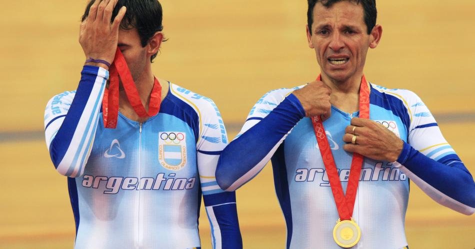 Asaltan en su casa al campeoacuten oliacutempico Juan Curuchet y le roban hasta las medallas