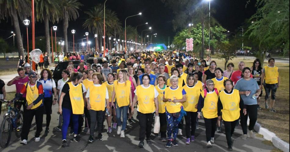 La caminata saludable tuvo una amplia convocatoria