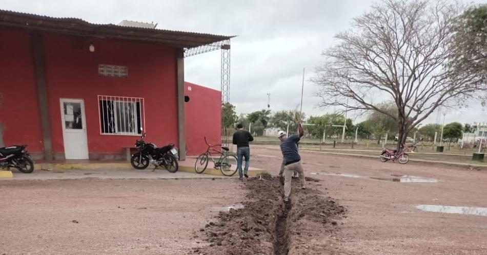 La terminal de oacutemnibus de Los Juriacutees ya cuenta con agua de red 