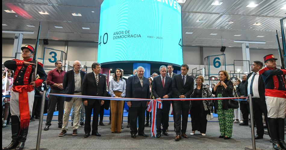 EL Jefe de Gabinete encabezoacute la ceremonia de apertura de la Feria del Libro