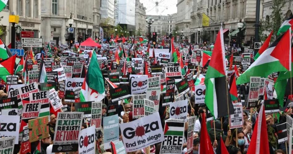 Manifestacioacuten en Cisjordania y paiacuteses aacuterabes en apoyo a los palestinos