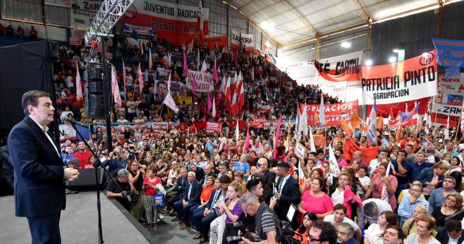 ENCUENTRO Zamora agradeció a los militantes radicales del Frente Cívico por organizar este homenaje