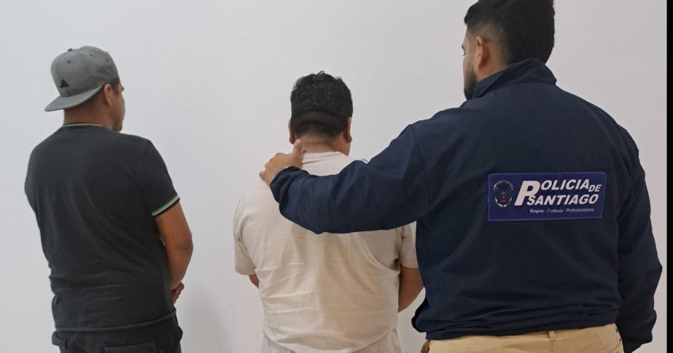 Crimen narco- uno de los compradores esperoacute en el auto y el otro matoacute al dealer