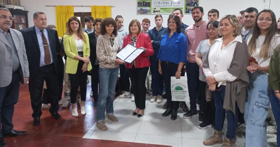 Alumnos franceses del Liceo Agriacutecola de Seegraves visitaron Colonia Jaime