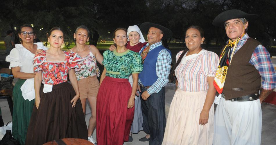 TARDE DE ENCUENTRO Y TRADICIOacuteN EN EL PARQUE