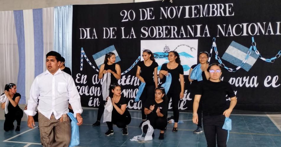 El Instituto San Cura Brochero conmemoroacute la Soberaniacutea Nacional