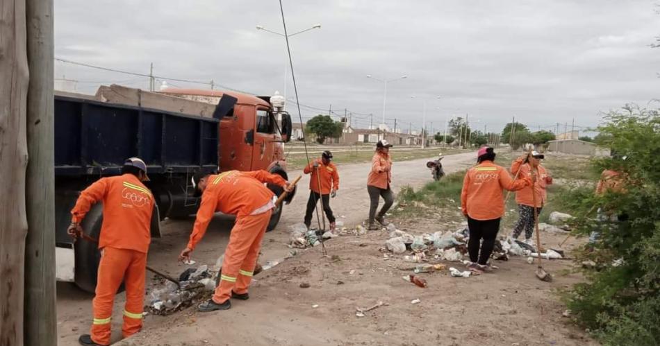 Siguen los operativos de limpieza en los barrios