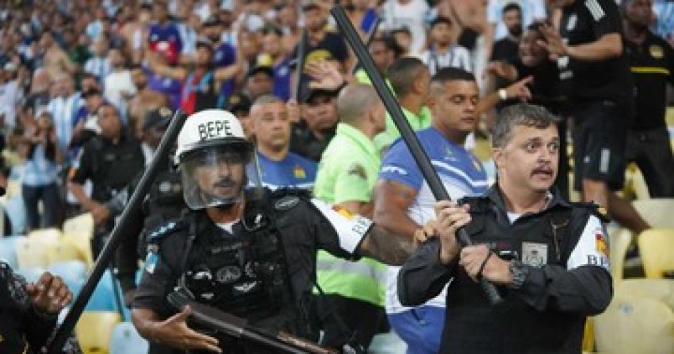 Incidentes en el Maracanaacute- la FIFA abrioacute un expediente contra Brasil y Argentina