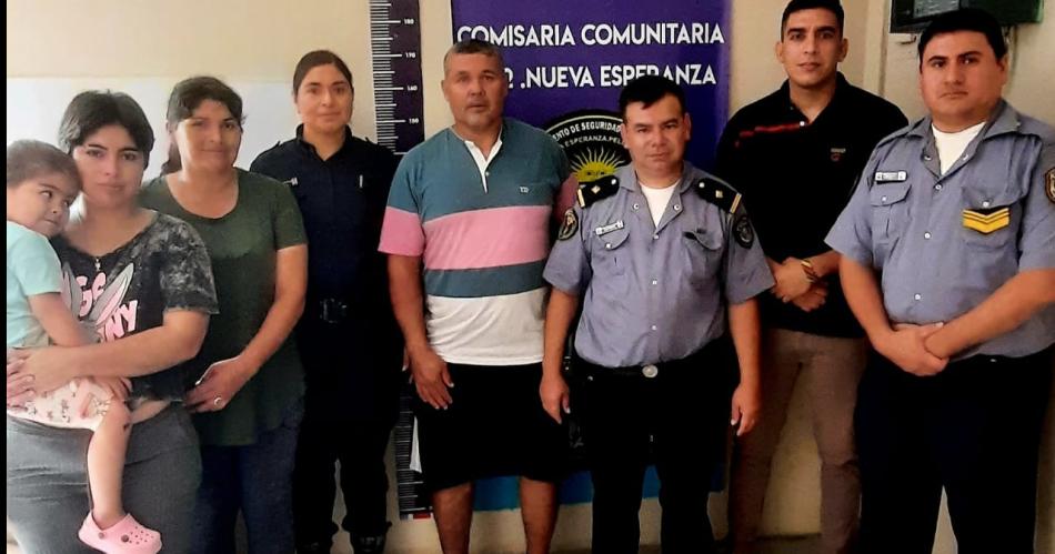 Un aacuterbitro y su familia agradecieron a la policiacutea por haberle salvado la vida