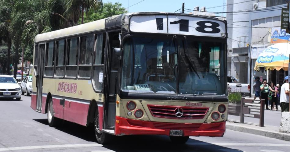 Traacutensito y Transporte multoacute a la empresa Decano por la falta del servicio de varias liacuteneas