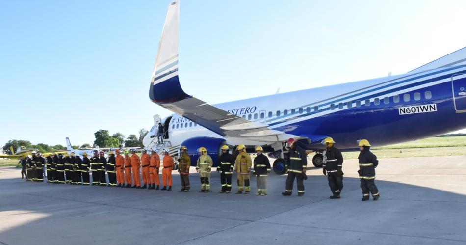 Arriboacute a la provincia el avioacuten hidrante que adquirioacute el gobierno para la lucha contra incendios