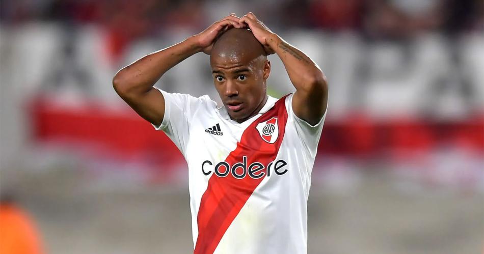 River confirmoacute la venta de De la Cruz