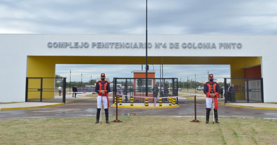 Un recluso del Penal de Colonia Pinto se ahorcoacute dentro de la celda 