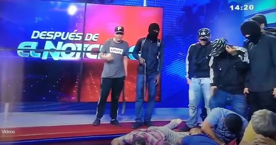 VIDEO  Terror en Ecuador- narcos tomaron un canal de tv y tienen rehenes