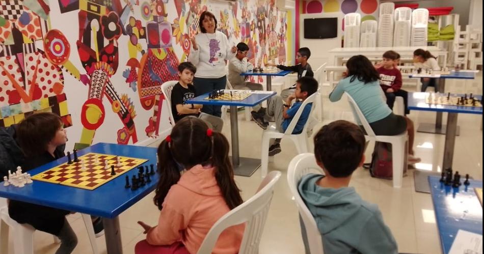 Mantildeana comienzan talleres para los nintildeos y adolescentes