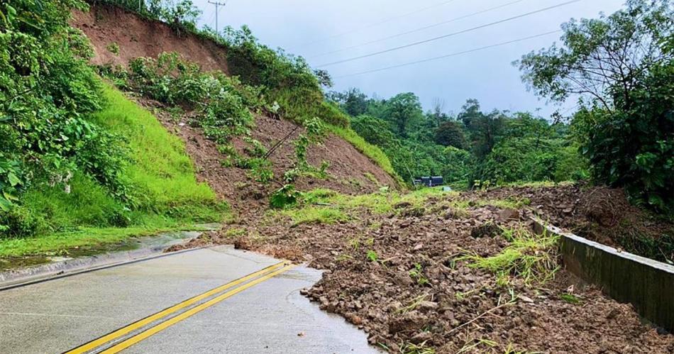 Alud de tierra en Colombia provocoacute maacutes de 30 muertos