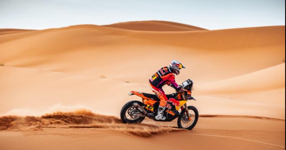 Kevin Benavides tuvo un gran lunes en un Dakar que comienza a definirse