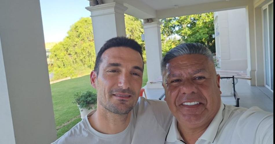 Scaloni y Tapia se reunieron ayer y el DT confirmó que dirigir� la Copa América 2024