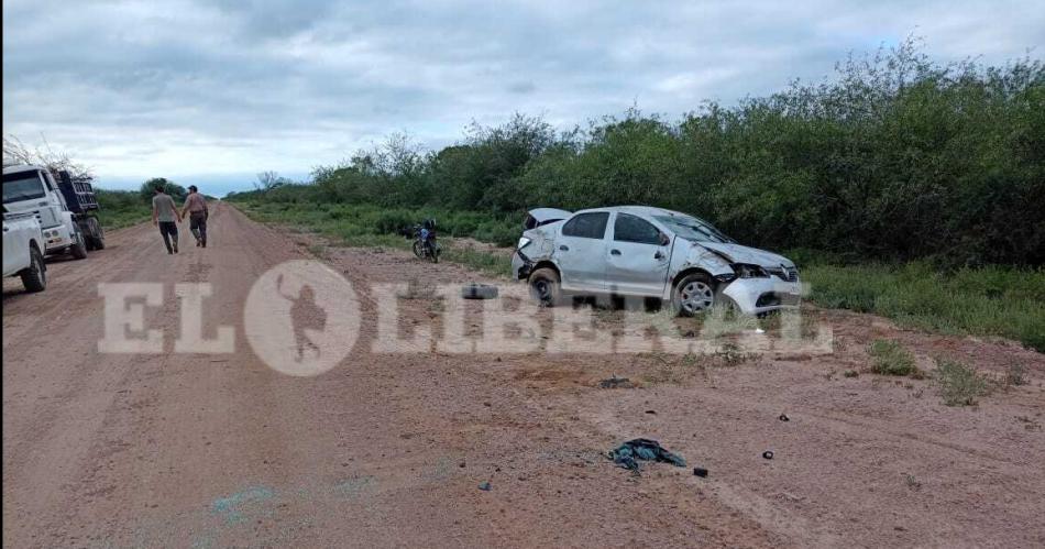 Ruta 1- quiso sobrepasar a un vehiacuteculo y terminoacute dando varios tumbos